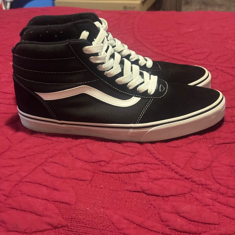 Vans Black and White SK8-Hi Sneakers